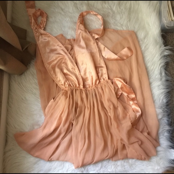 NWT Asos petal pink semi sheer halter maxi dress - Picture 5 of 6